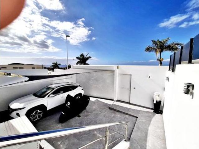 Casa en venta en Taucho, Adeje
