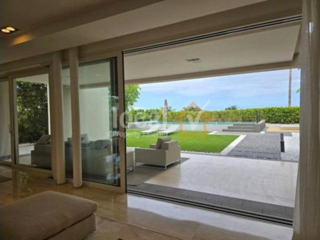 Casa en venta en La Caleta, Adeje