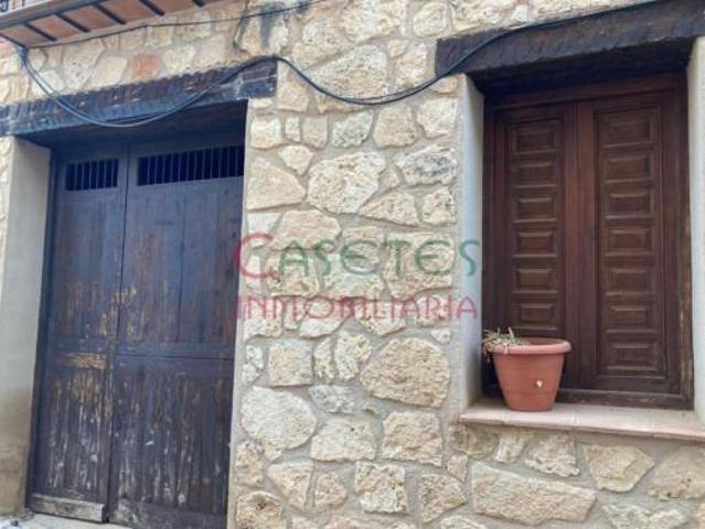 Casa en venta en Ademuz, Valencia