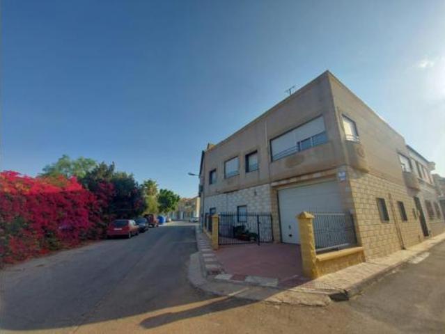 Casa en venta en La Curva, Adra