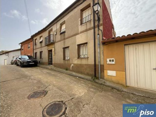 Casa en venta en Aguilar De Campos, Castilla y León