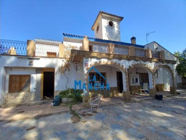 Casa en venta en Urbanización Pinares del Júcar, Albacete