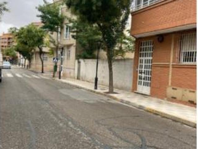 Casa en venta en Distrito 2, Albacete