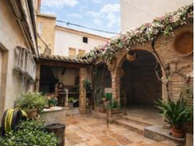 Casa en venta en Albelda De Iregua, La Rioja