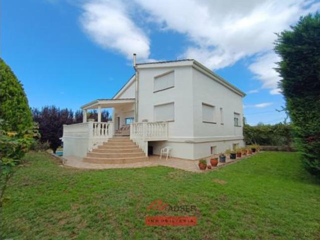 Casa en venta en Albelda De Iregua, La Rioja
