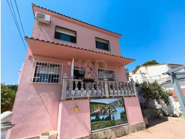 Casa en venta en Baix Penedès, Catalunya