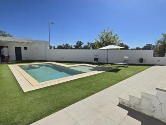 Casa en venta en El Pinar de Oromana, Alcalá De Guadaíra