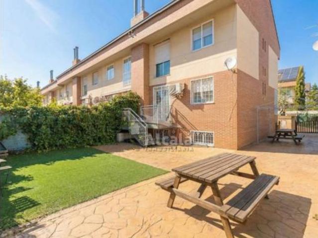Casa en venta en Distrito III, Alcalá De Henares