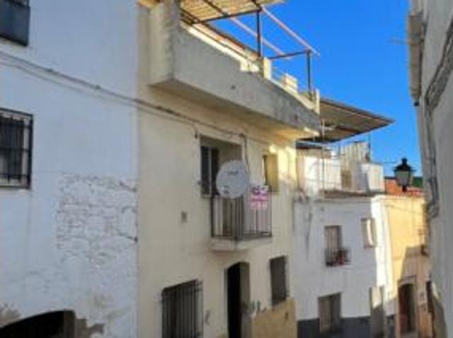 Casa en venta en Alcuéscar, Extremadura