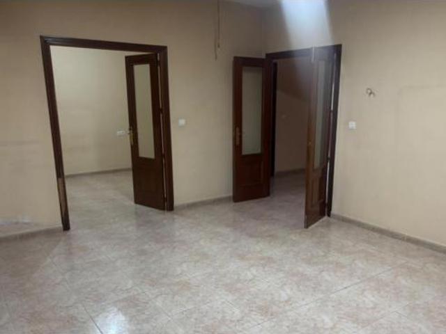 Casa en venta en Alcuéscar, Extremadura
