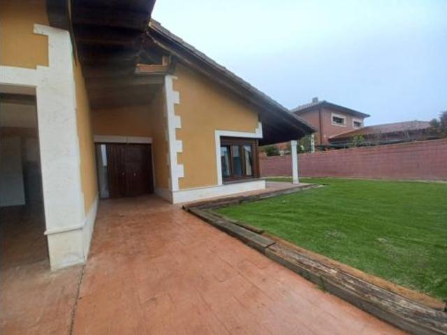 Casa en venta en Aldeamayor De San Martín, Castilla y León