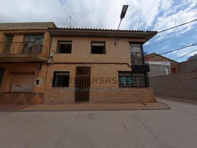 Casa en venta en Alfamén, Zaragoza