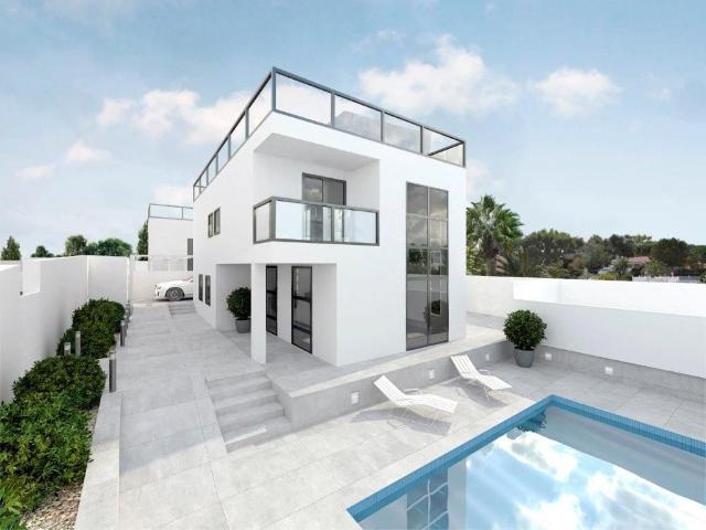 Casa en venta en El Paraiso, Torrevieja