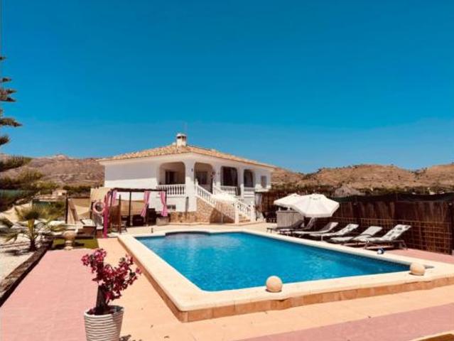 Casa en venta en Alicante, Valencia