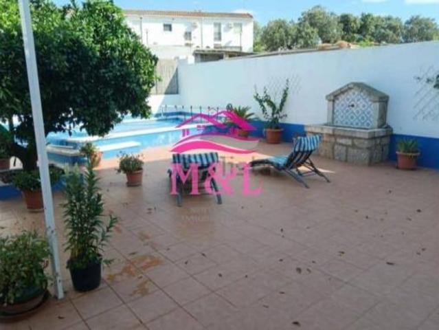 Casa en venta en Aljucén, Extremadura