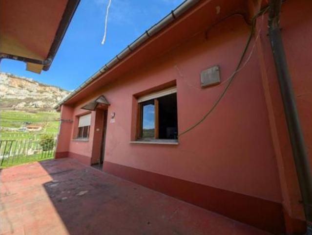 Casa en venta en Aller, Rozá