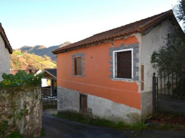 Casa en venta en Aller, Asturias