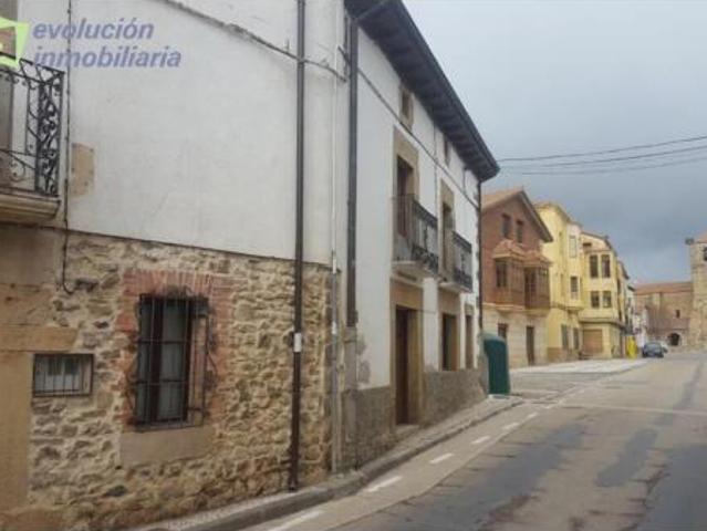 Casa en venta en Almarza, Castilla y León