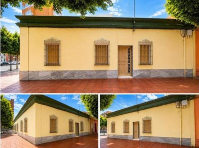 Casa en venta en Los Ángeles, Almería