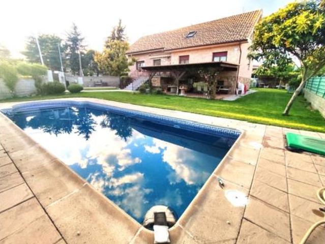 Casa en venta en Guadarrama, Madrid