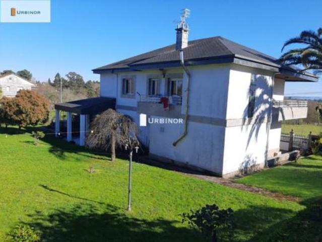 Casa en venta en Amoeiro, Ourense