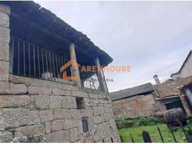 Casa en venta en Amoeiro, Ourense