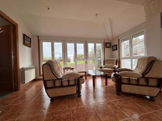Casa en venta en Amoeiro, Ourense