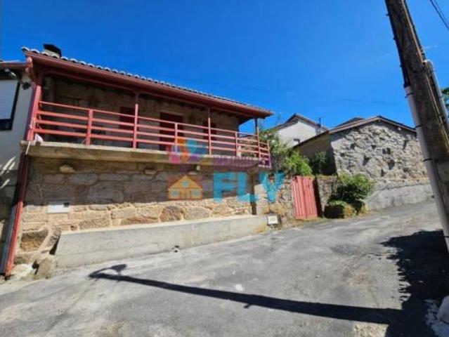 Casa en venta en Amoeiro, Fontes