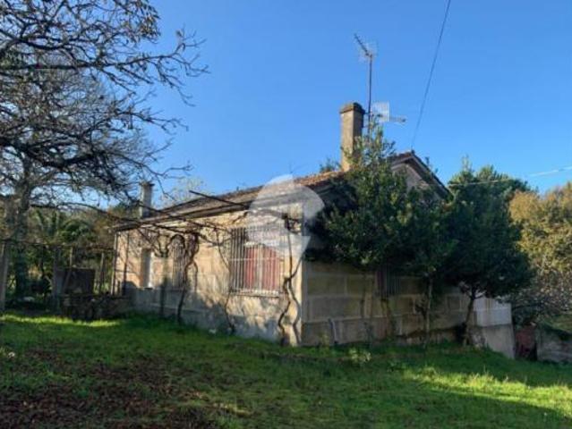 Casa en venta en Amoeiro, Ourense