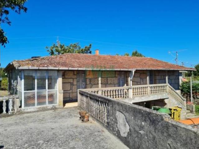 Casa en venta en Amoeiro, Ourense