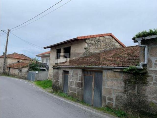 Casa en venta en Amoeiro, Ourense