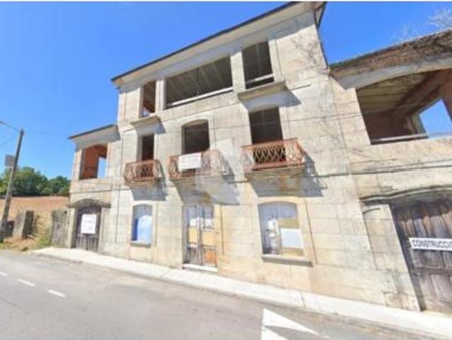 Casa en venta en Amoeiro, Ourense