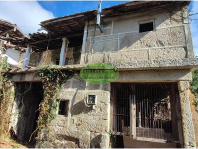 Casa en venta en Amoeiro, Ourense