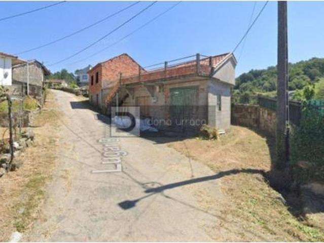 Casa en venta en Amoeiro, Ourense
