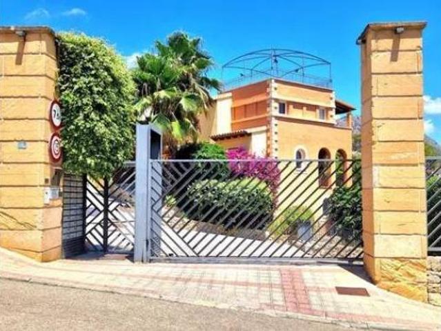 Casa en venta en es Camp de Mar, Serra de Tramuntana