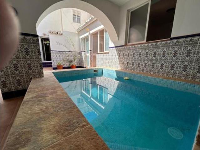 Casa en venta en Antequera, Andalucía