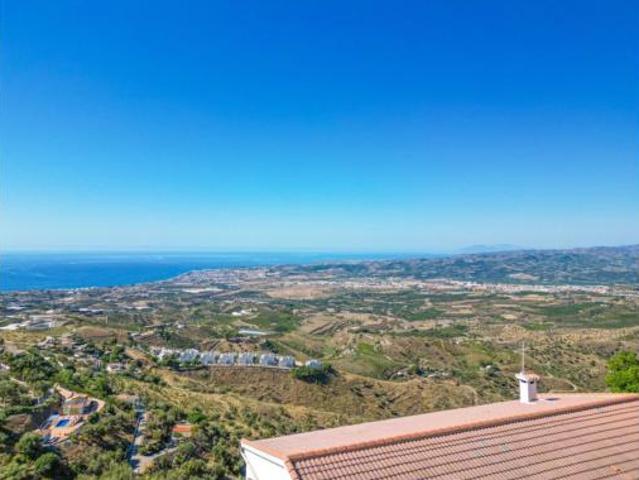 Casa en venta en La Axarquía, Andalucía