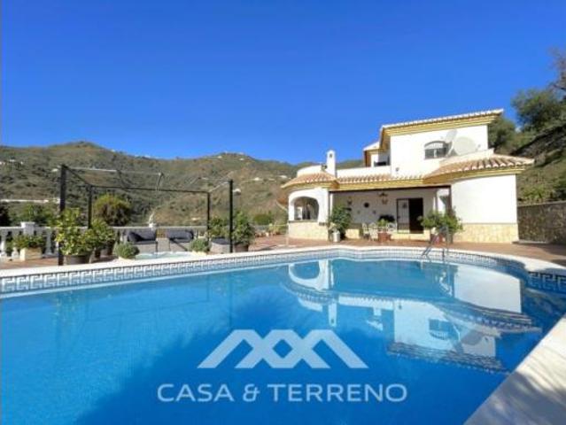 Casa en venta en La Axarquía, Andalucía