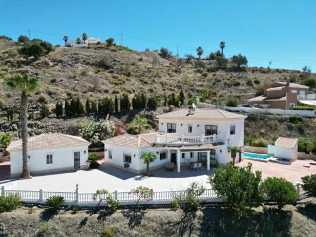 Casa en venta en La Axarquía, Andalucía
