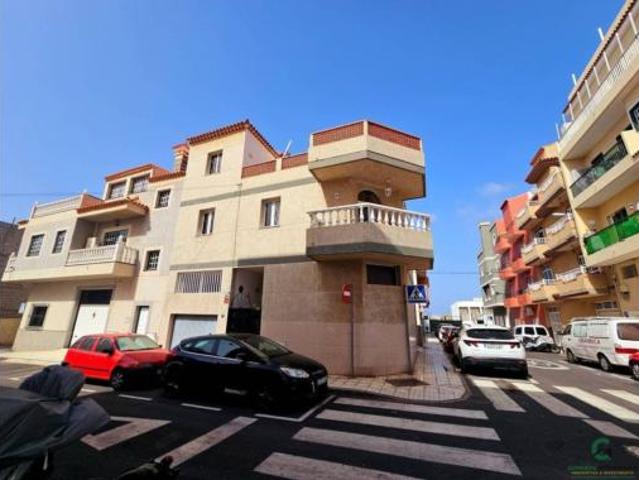 Casa en venta en La Estrella, Arona
