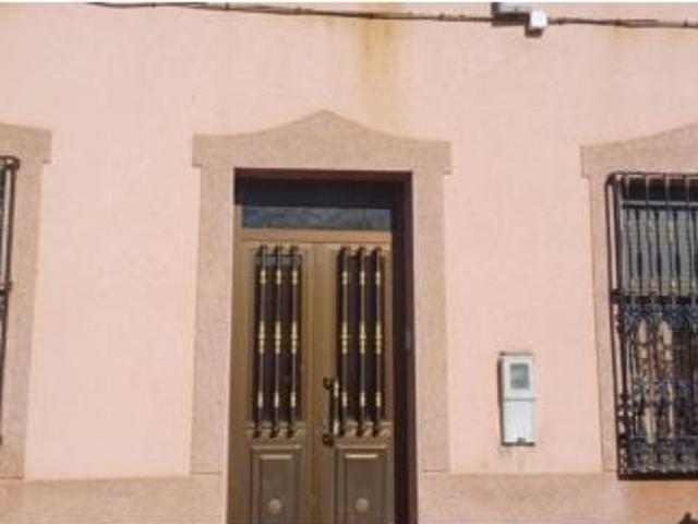 Casa en venta en Arroyo De San Serván, Extremadura