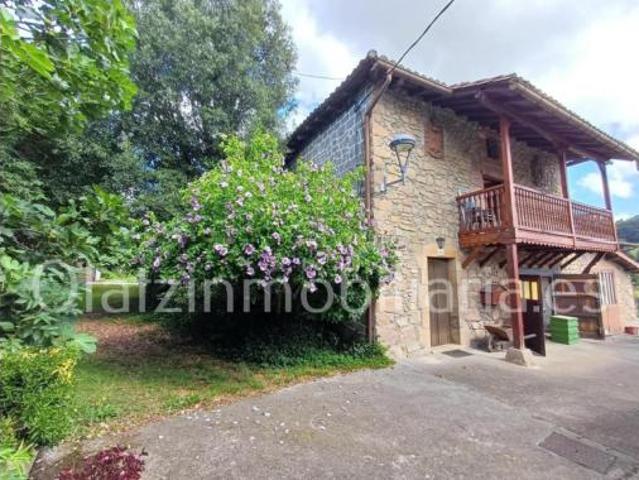 Casa en venta en Artzentales, Guipúzcoa