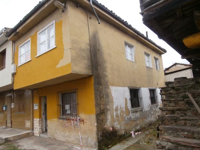 Casa en venta en Grado, El Rodacu