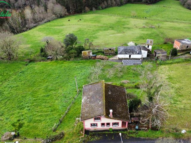 Casa en venta en Taramundi, Asturias