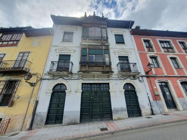 Casa en venta en Praúa, Pravia