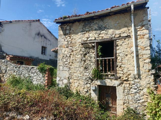 Casa en venta en Cabrales, Puertas