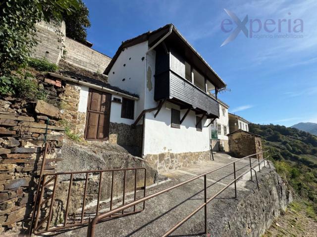 Casa en venta en Morea / Moreda, Aller