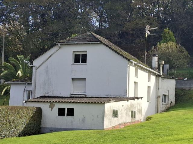 Casa en venta en Villauril, Navia