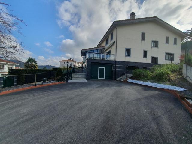 Casa en venta en Grado, Asturias