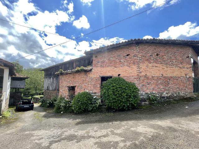 Casa en venta en Samartín, Salas